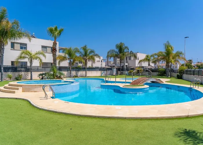 Hébergement de vacances 3 Bedroom Stunning In *