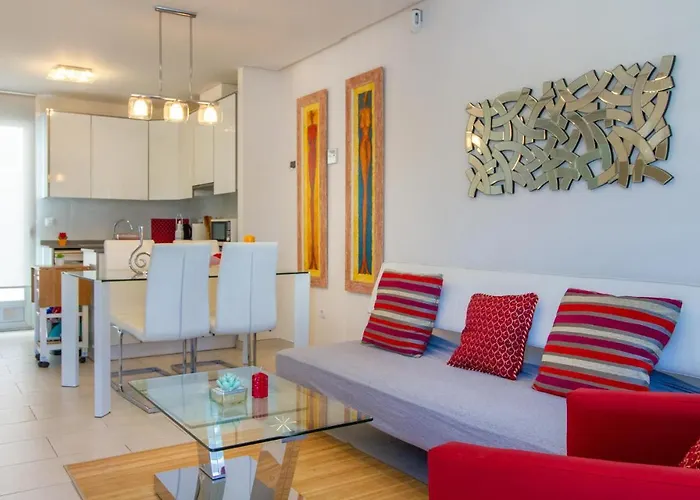 3 Bedroom Stunning In *